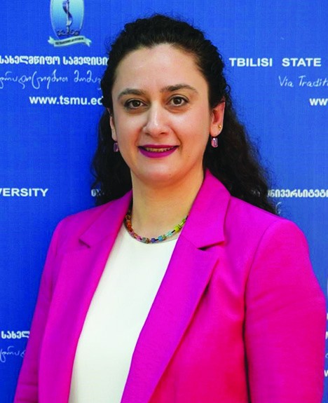 თეონა ხმალაძე